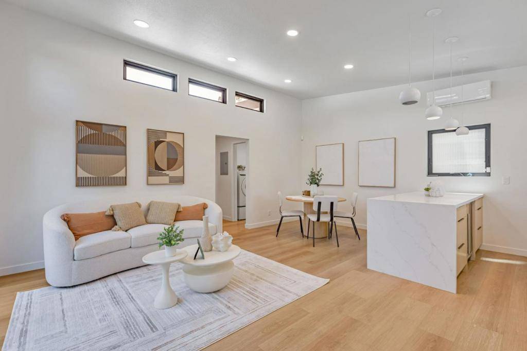 Santa Clara, CA 95051,271 Woodhams RD
