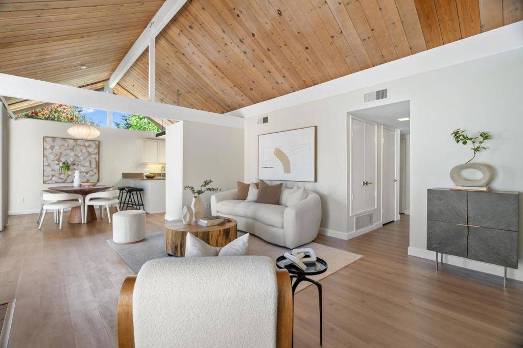 Sunnyvale, CA 94087,855 Brookline DR #H