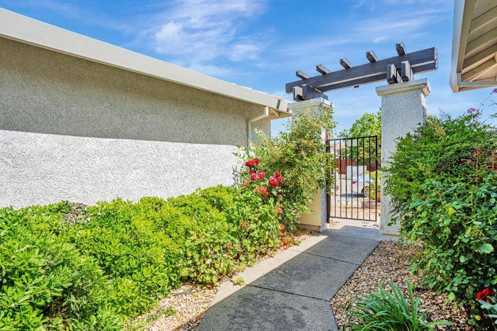 Elk Grove, CA 95624,9712 Bovill DR