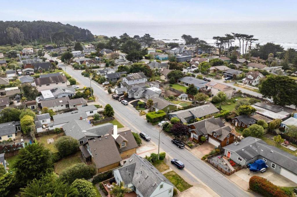 Moss Beach, CA 94038,450 Virginia AVE
