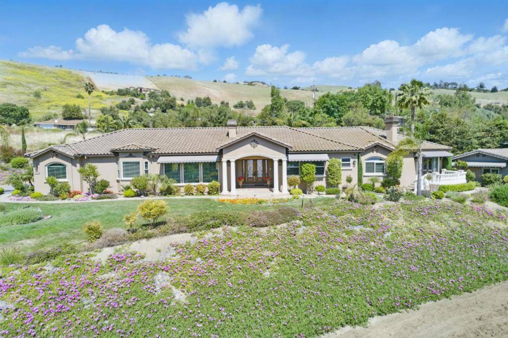 San Jose, CA 95148,2302 E Valley CT