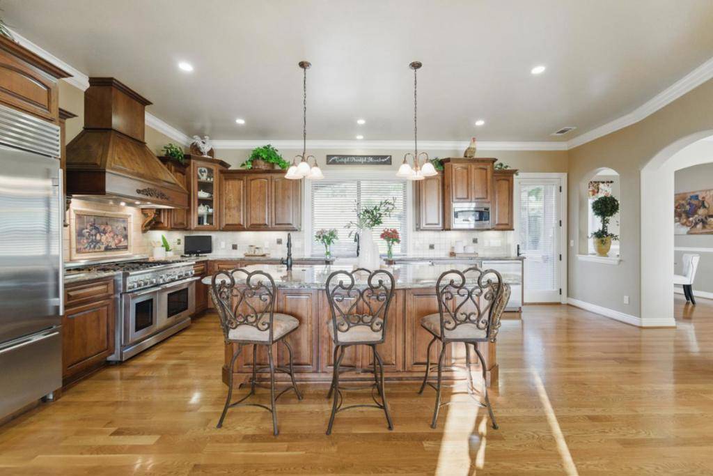 San Jose, CA 95148,2302 E Valley CT