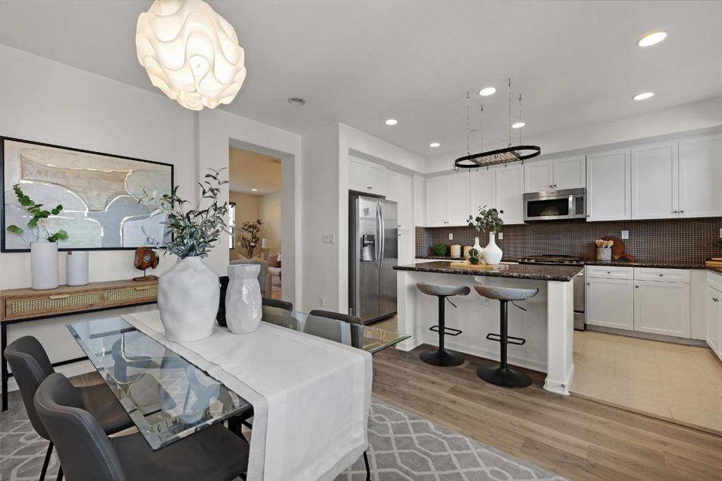 Sunnyvale, CA 94085,343 Santa Elena TER