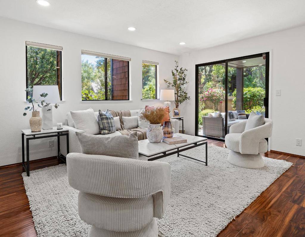 Palo Alto, CA 94306,522 Thain WAY