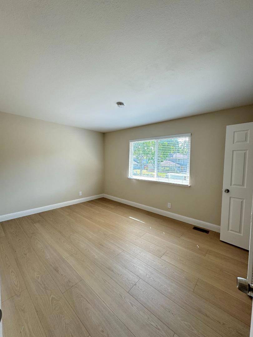 San Jose, CA 95123,5692 Playa Del Rey #3