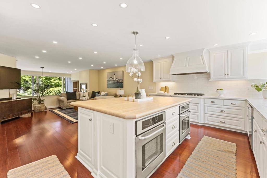 Menlo Park, CA 94025,1721 Stone Pine LN