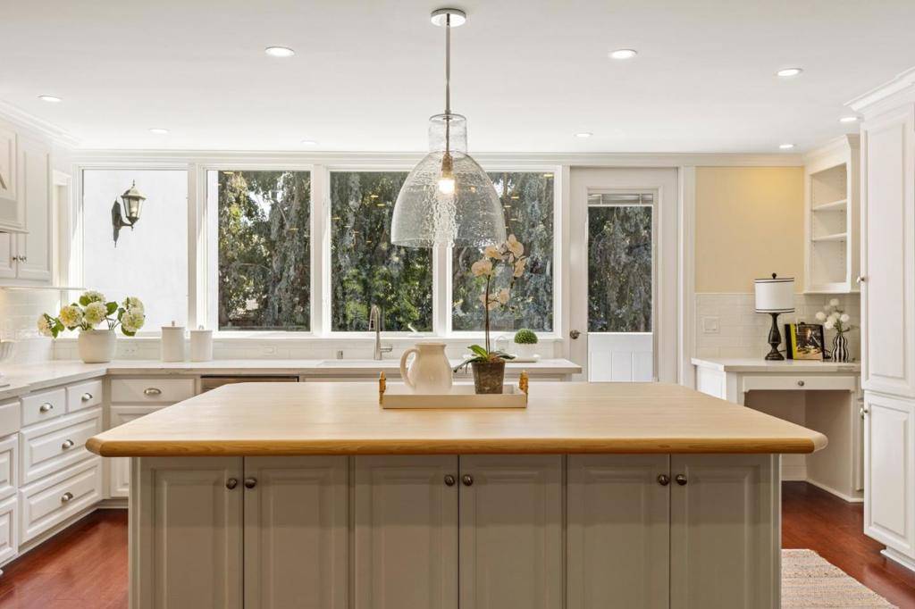 Menlo Park, CA 94025,1721 Stone Pine LN