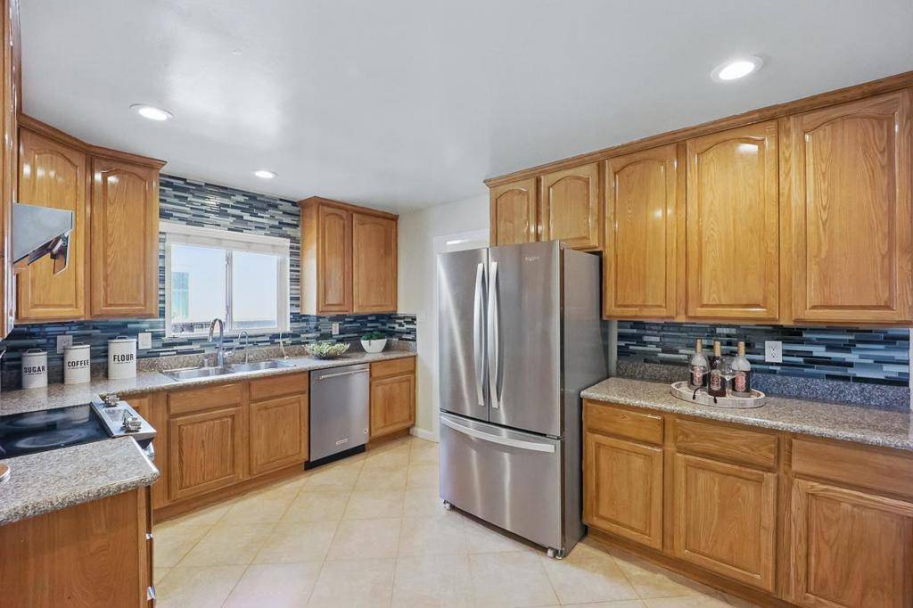Santa Clara, CA 95051,1941 Briarwood DR