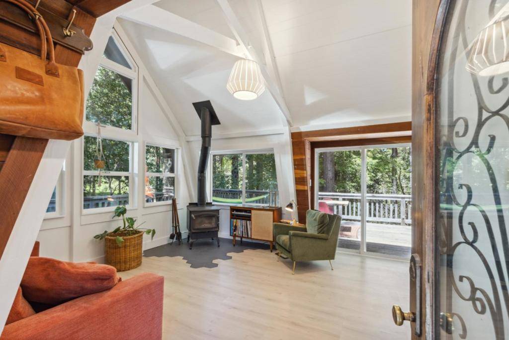 Ben Lomond, CA 95005,310 Sunny Patch LN
