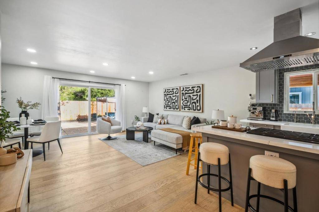 Mountain View, CA 94043,847 San Luppe DR