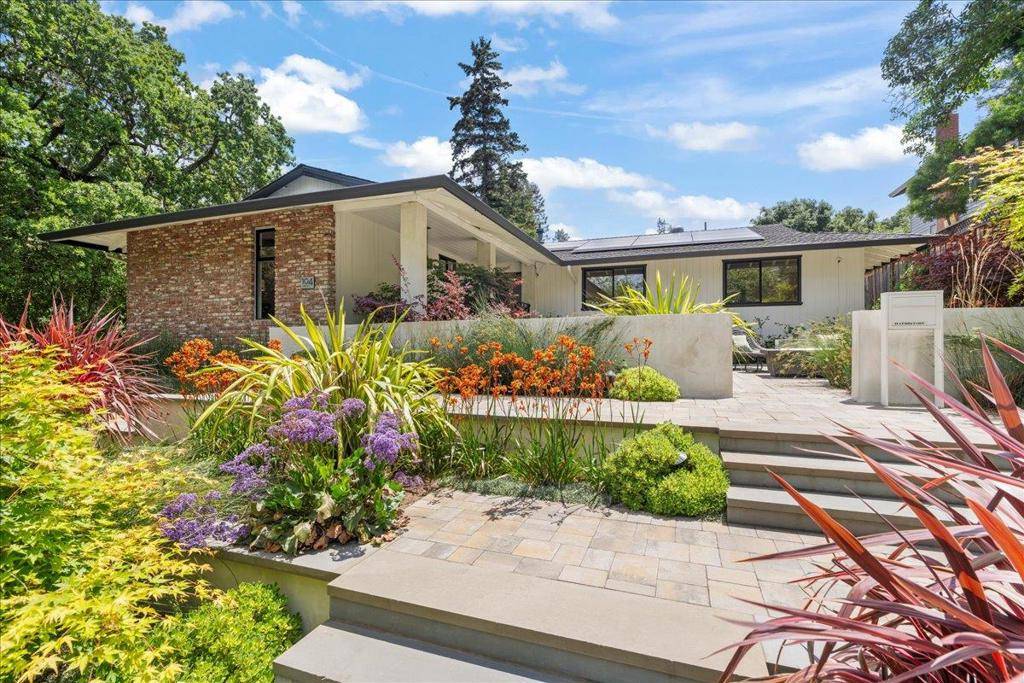 Los Gatos, CA 95030,104 Pinta CT