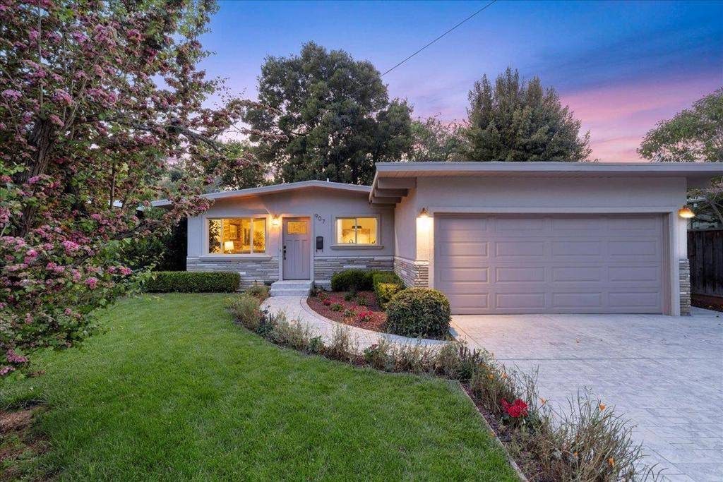 Menlo Park, CA 94025,907 Christopher WAY
