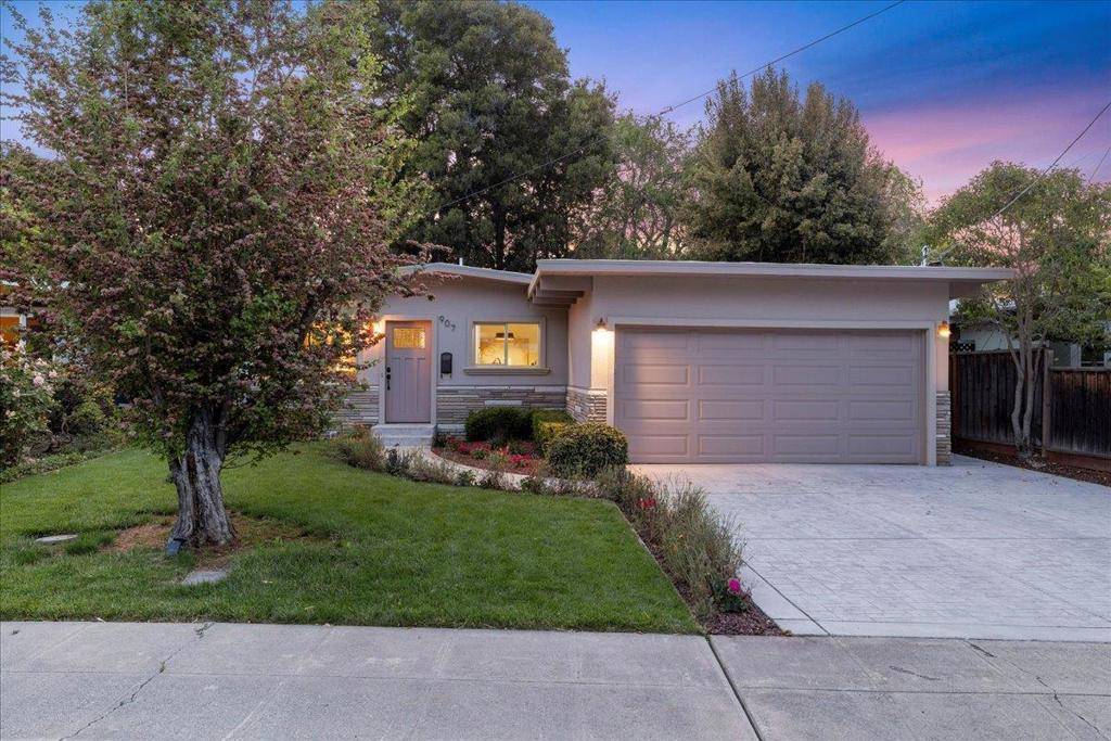 Menlo Park, CA 94025,907 Christopher WAY