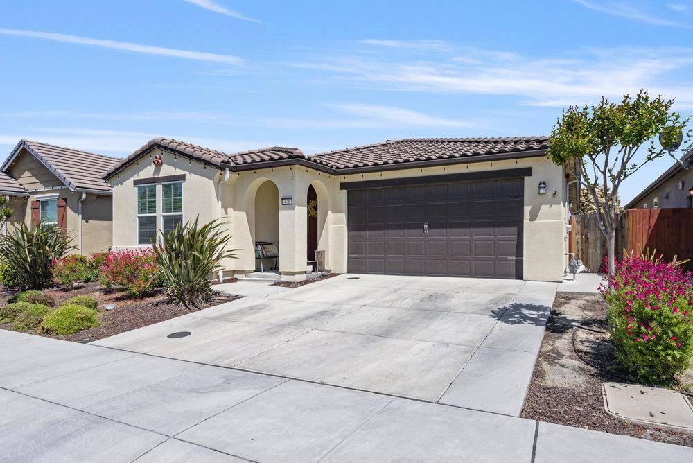 Hollister, CA 95023,471 Segovia DR