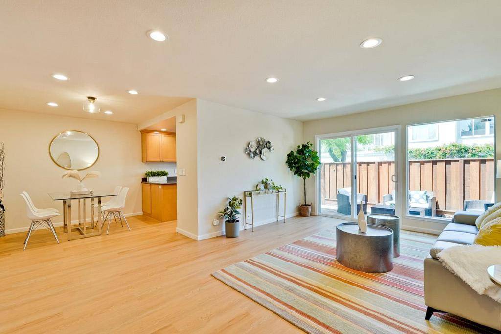 Cupertino, CA 95014,20297 Northbrook SQ
