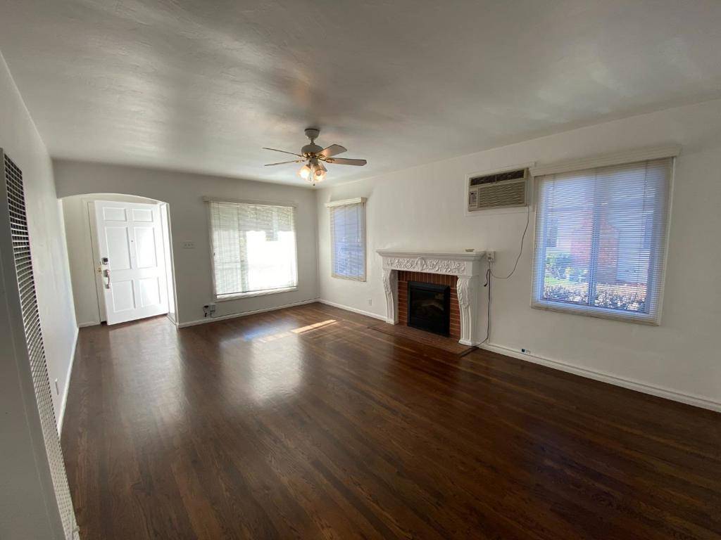 San Mateo, CA 94401,921 B ST