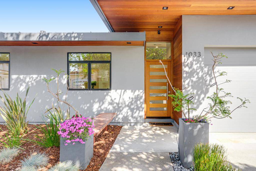 Mountain View, CA 94040,1033 Blackfield WAY