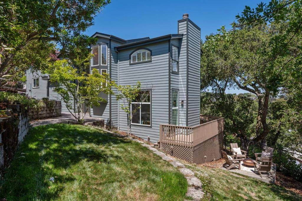Redwood City, CA 94062,3554 Oak Knoll DR