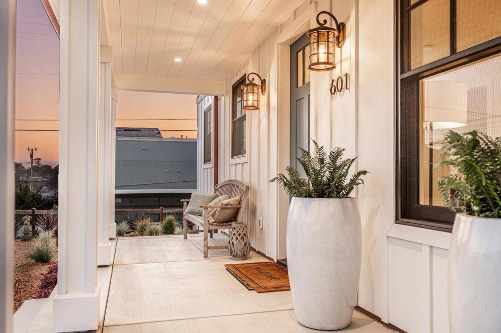 Santa Cruz, CA 95062,601 Bonnie ST