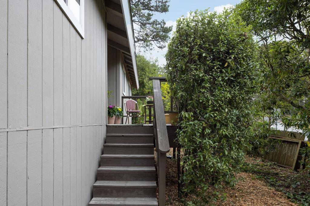 Carmel, CA 93923,3391 Carpenter RD