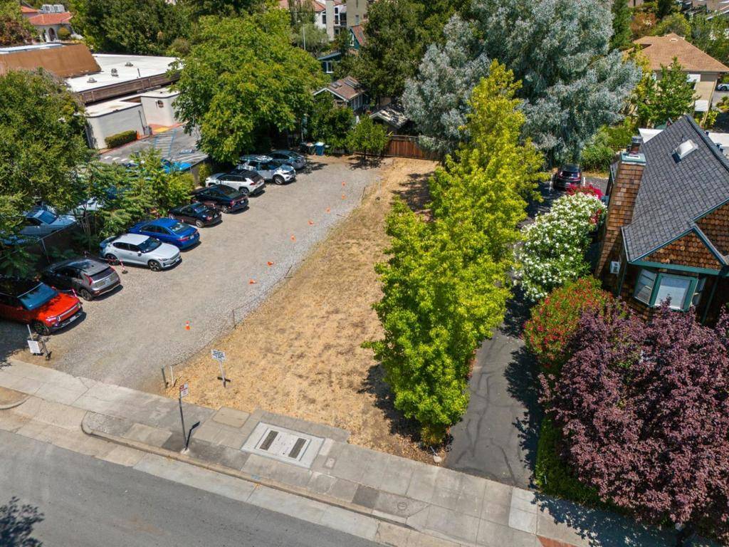 Palo Alto, CA 94301,733 Ramona ST