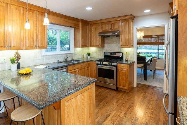 Menlo Park, CA 94025,3523 Oak DR
