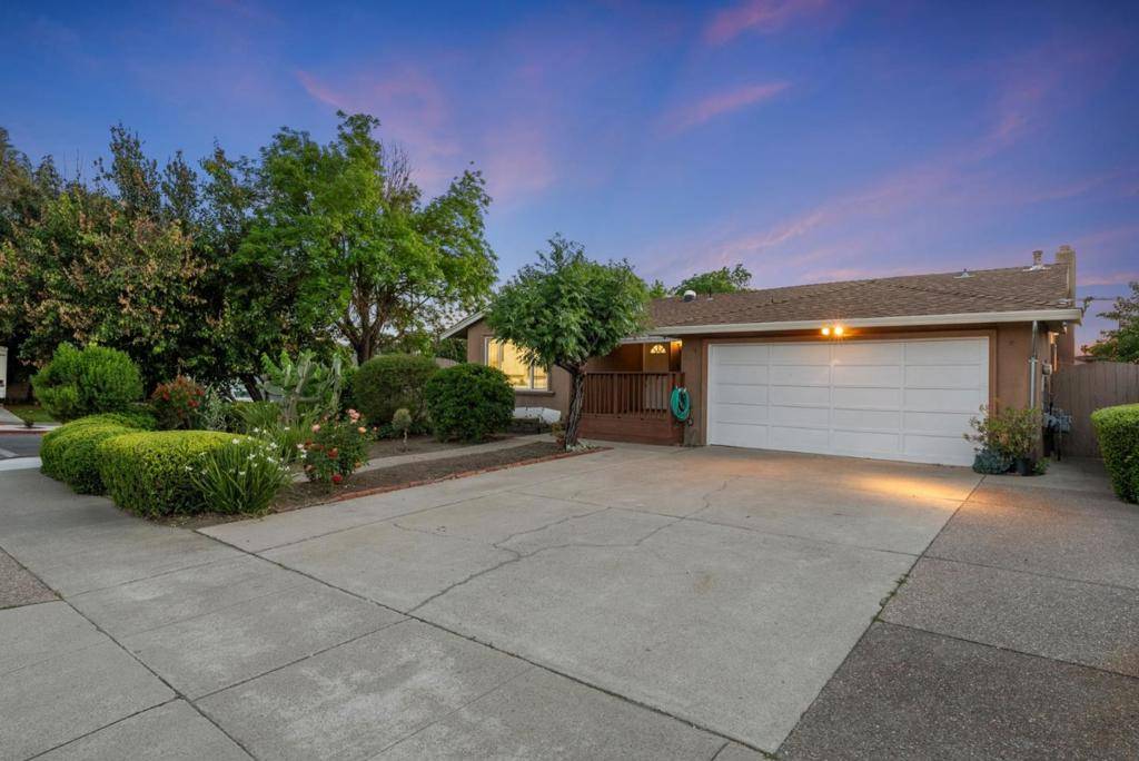 San Jose, CA 95111,958 Coyote RD