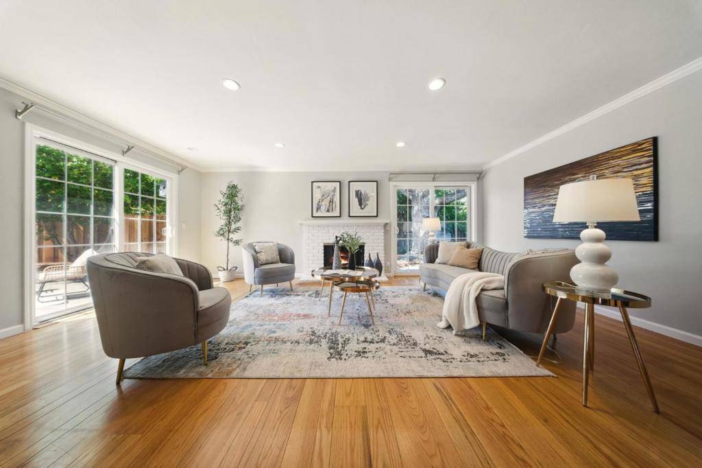 Mountain View, CA 94040,1079 Brighton PL