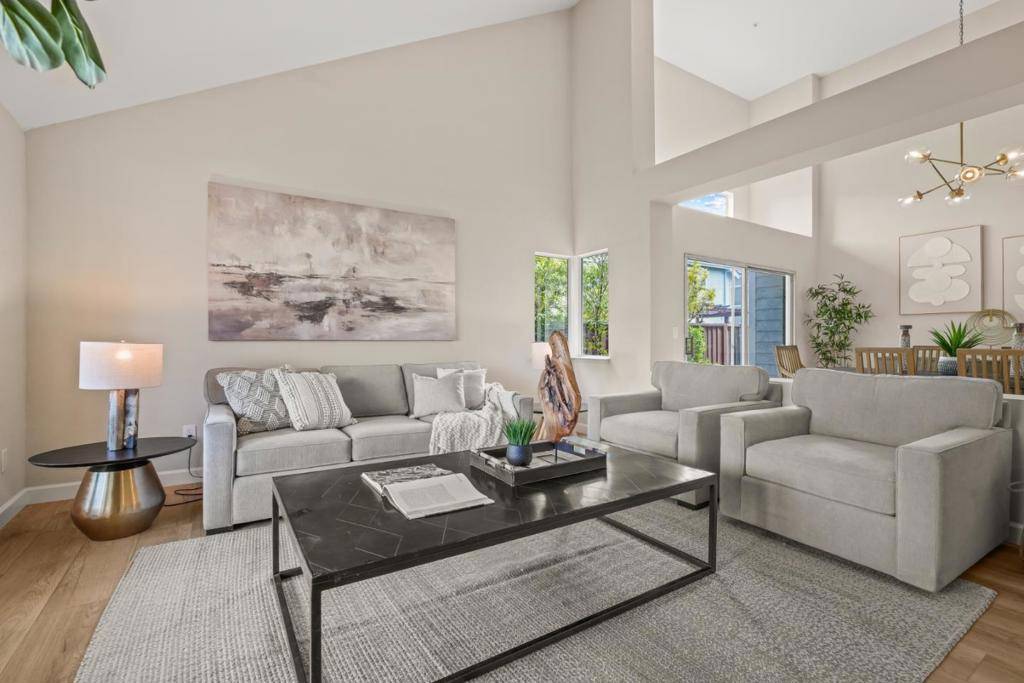 Foster City, CA 94404,274 Thatcher LN