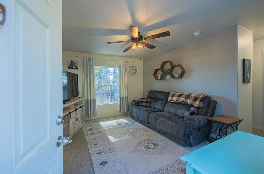 Prunedale, CA 93907,8710 Prunedale North RD