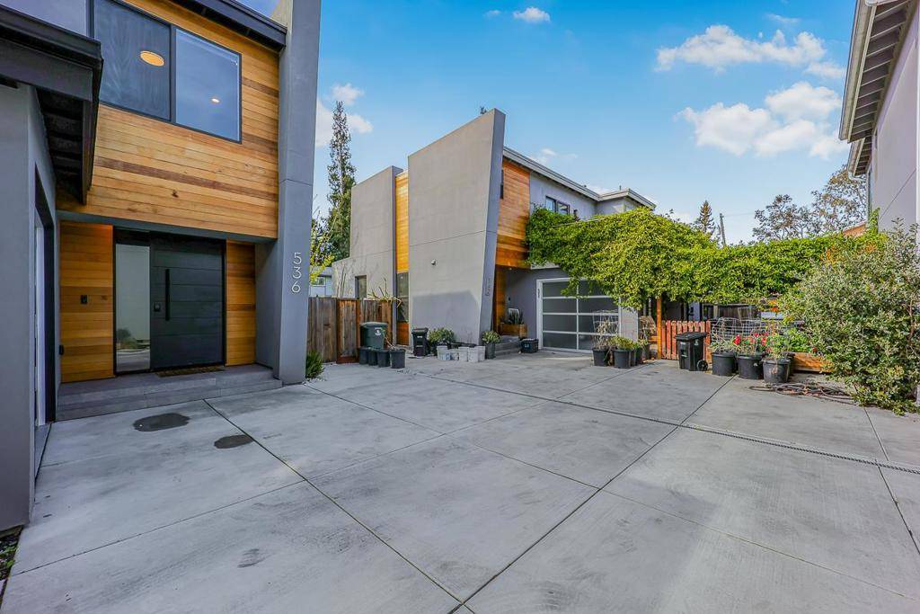 Mountain View, CA 94043,N Whisman RD