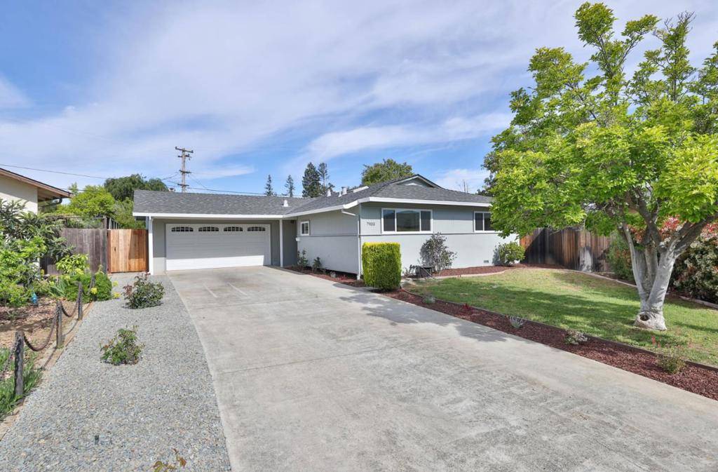 Cupertino, CA 95014,7935 Fall Court