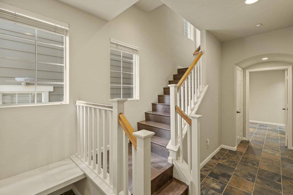 Daly City, CA 94014,978 Martin TRL