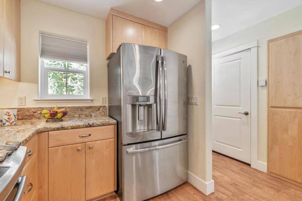 Murphys, CA 95247,115 Fairway Village CT