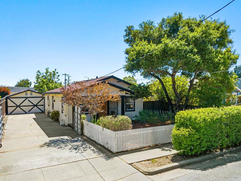 Santa Cruz, CA 95062,130 Parnell ST