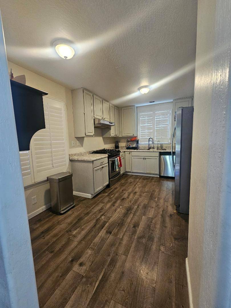 Salinas, CA 93907,424 Brighton ST