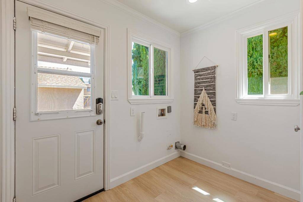 San Jose, CA 95117,3241 Finch DR