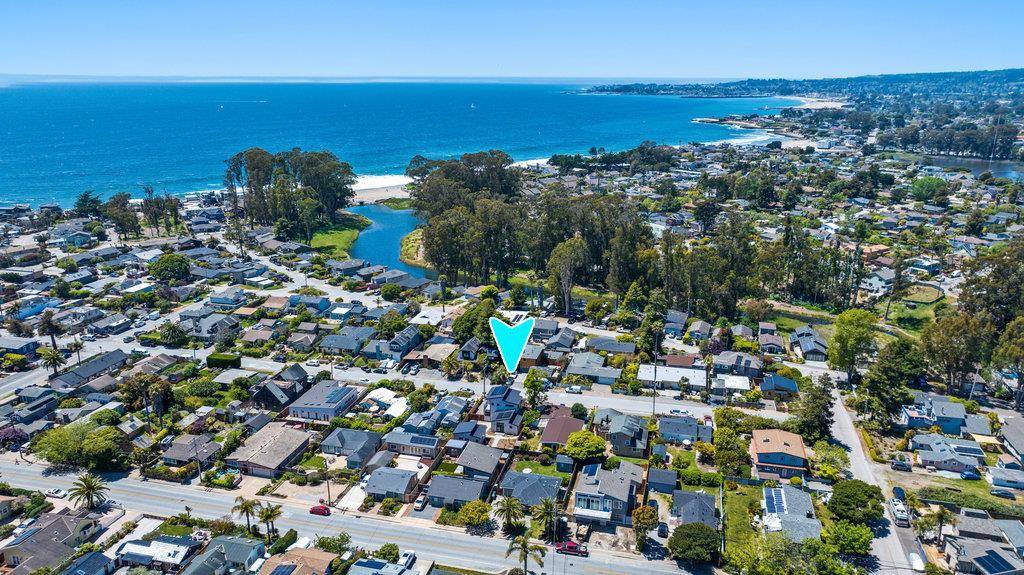 Santa Cruz, CA 95062,334 Anchorage AVE