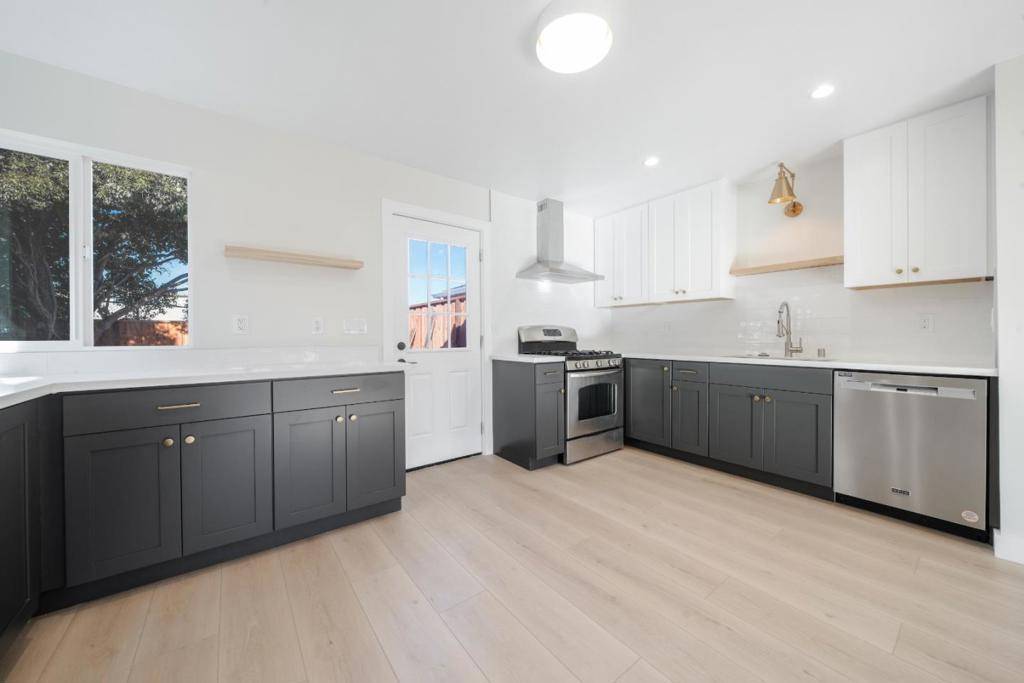 Belmont, CA 94002,602 Wessex WAY