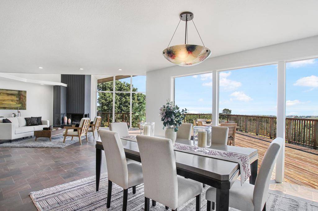 Portola Valley, CA 94028,415 Golden Oak DR