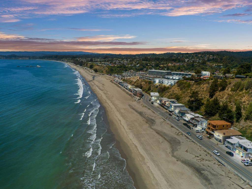 Aptos, CA 95003,331 Beach DR