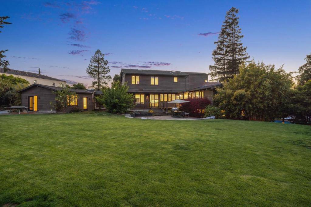 Woodside, CA 94062,490 W Maple WAY