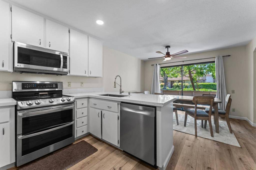 San Jose, CA 95123,5404 Colony Park CIR
