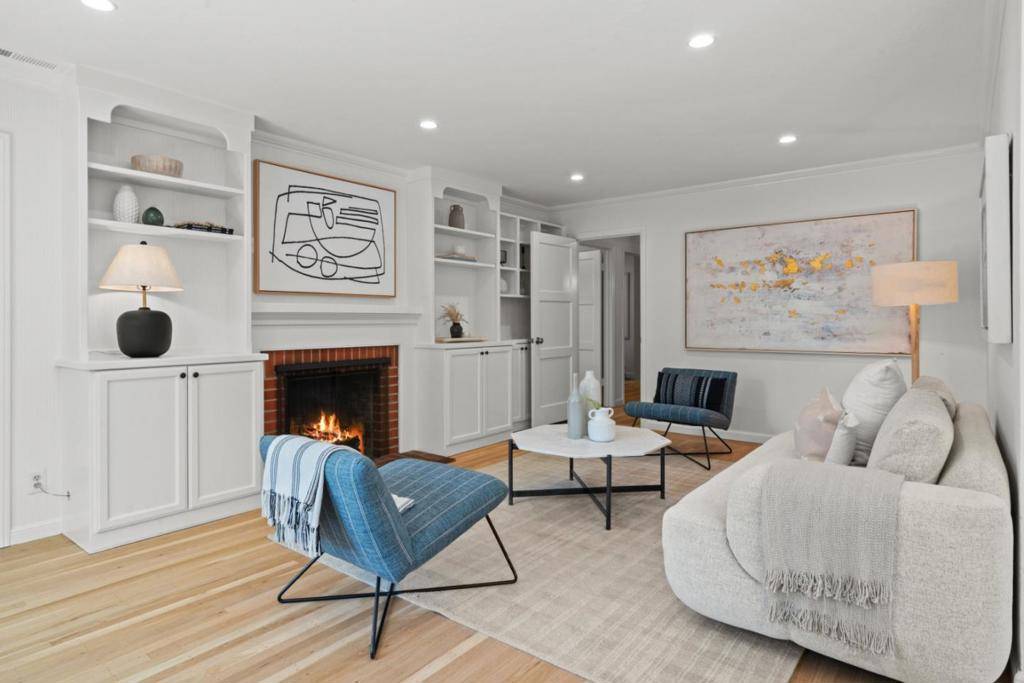 Menlo Park, CA 94025,240 Marmona DR