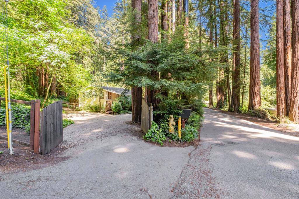 Boulder Creek, CA 95006,657 River DR