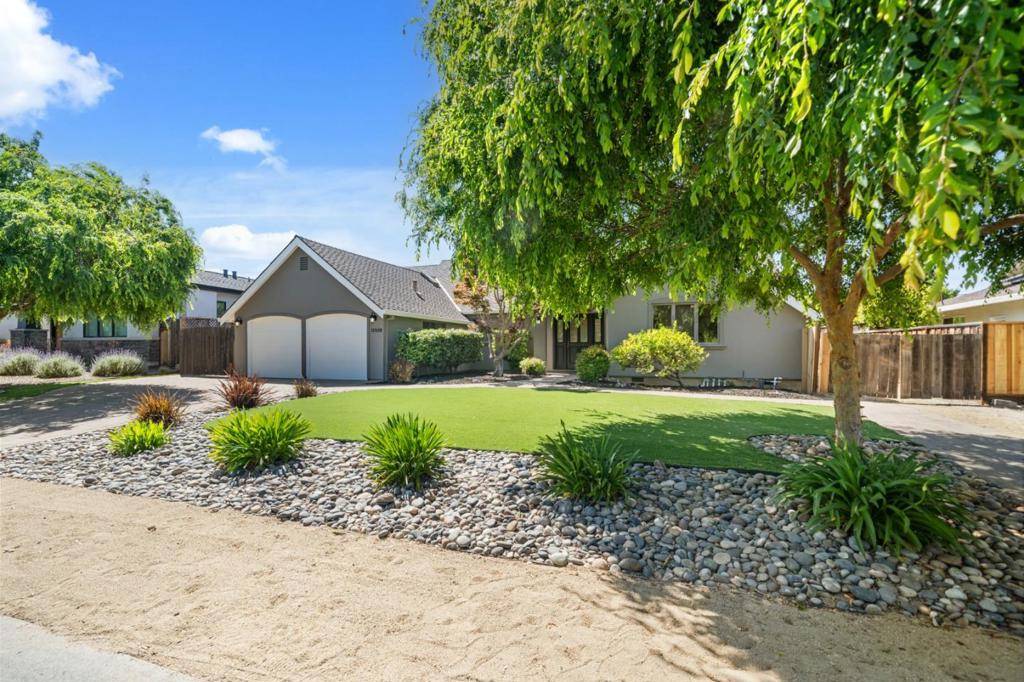 Saratoga, CA 95070,12509 Palmtag DR