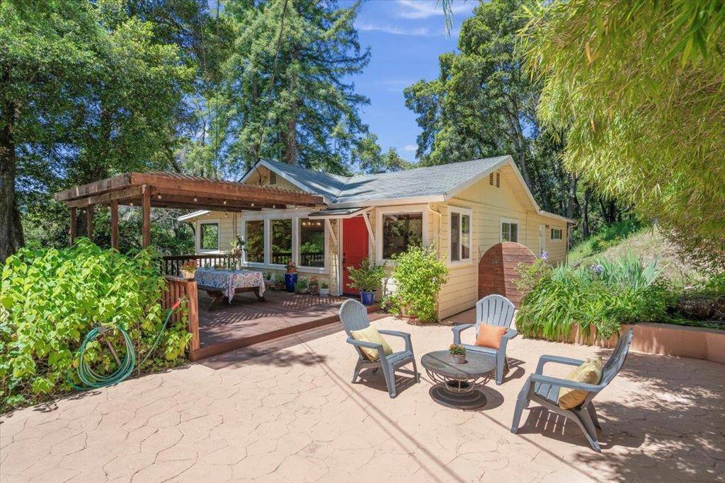 Felton, CA 95018,11949 Lakeshore DR