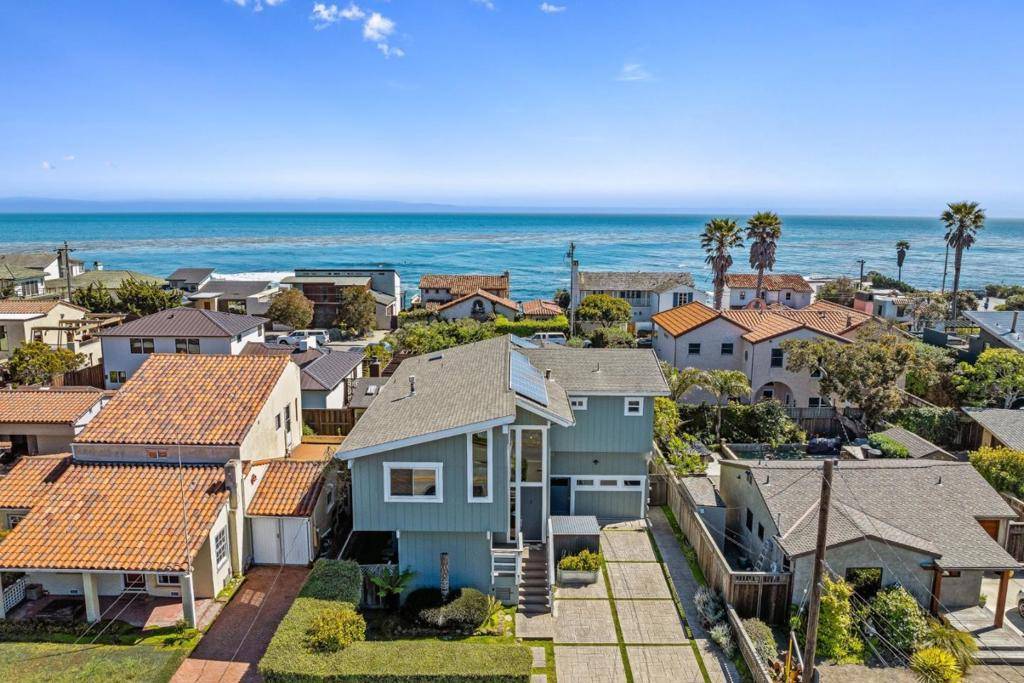 Santa Cruz, CA 95062,22956 E Cliff DR