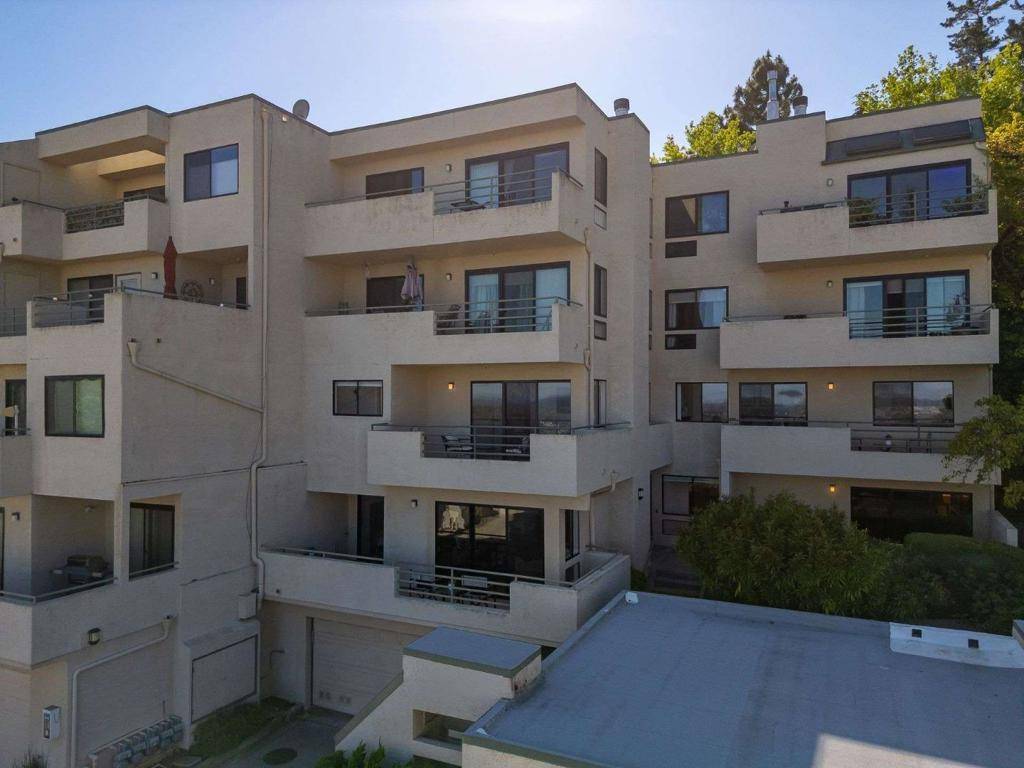 San Carlos, CA 94070,434 Portofino DR #301