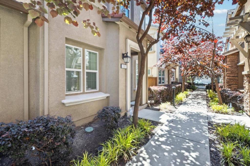 Hayward, CA 94545,1591 Glenn ST